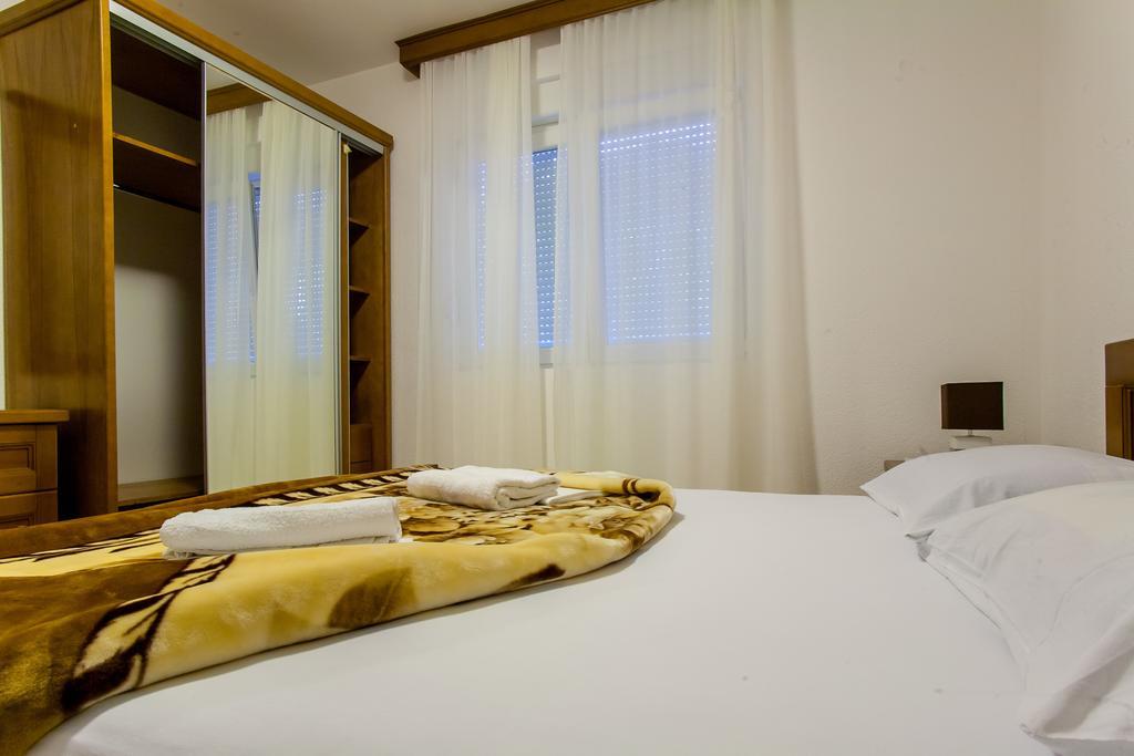 Apartments Ljubica Herceg Novi Rom bilde